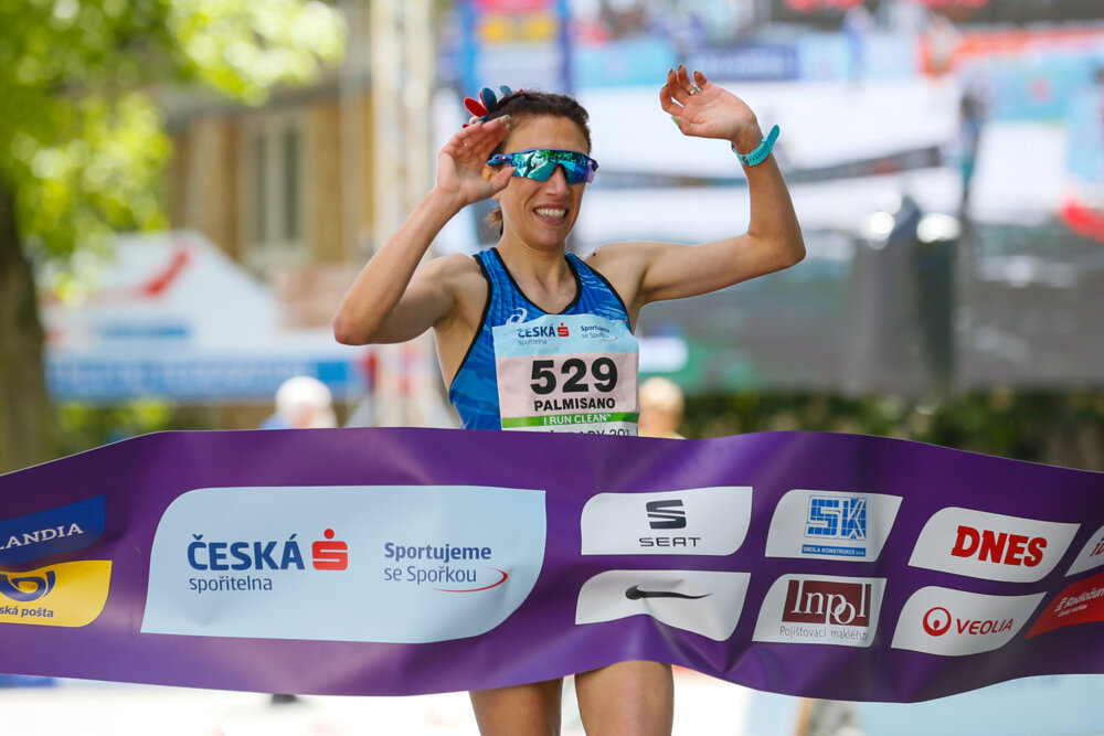 Martínková vyzve olympijskou šampionku