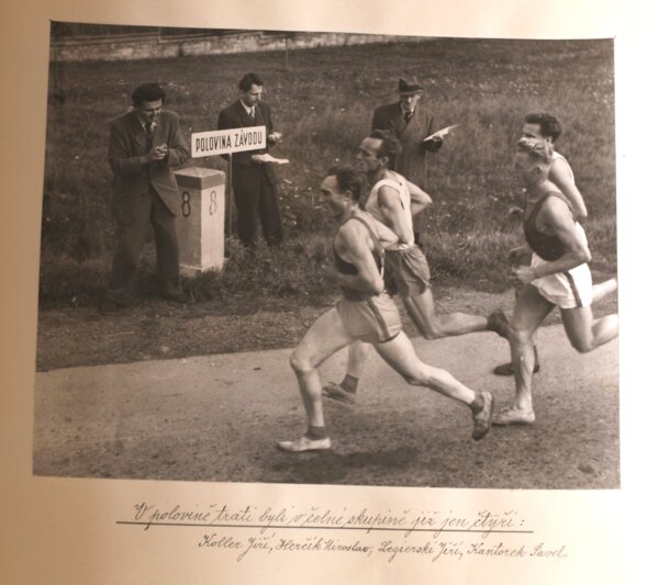 05-Bechovice-014-polovina-zavodu.jpeg