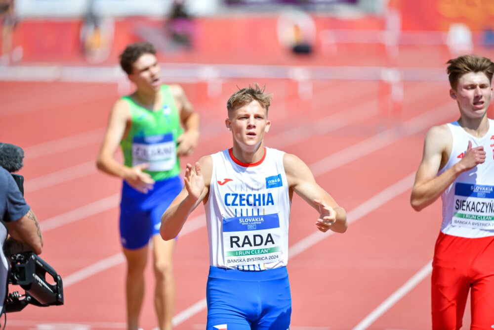 Češi doma i za hranicemi