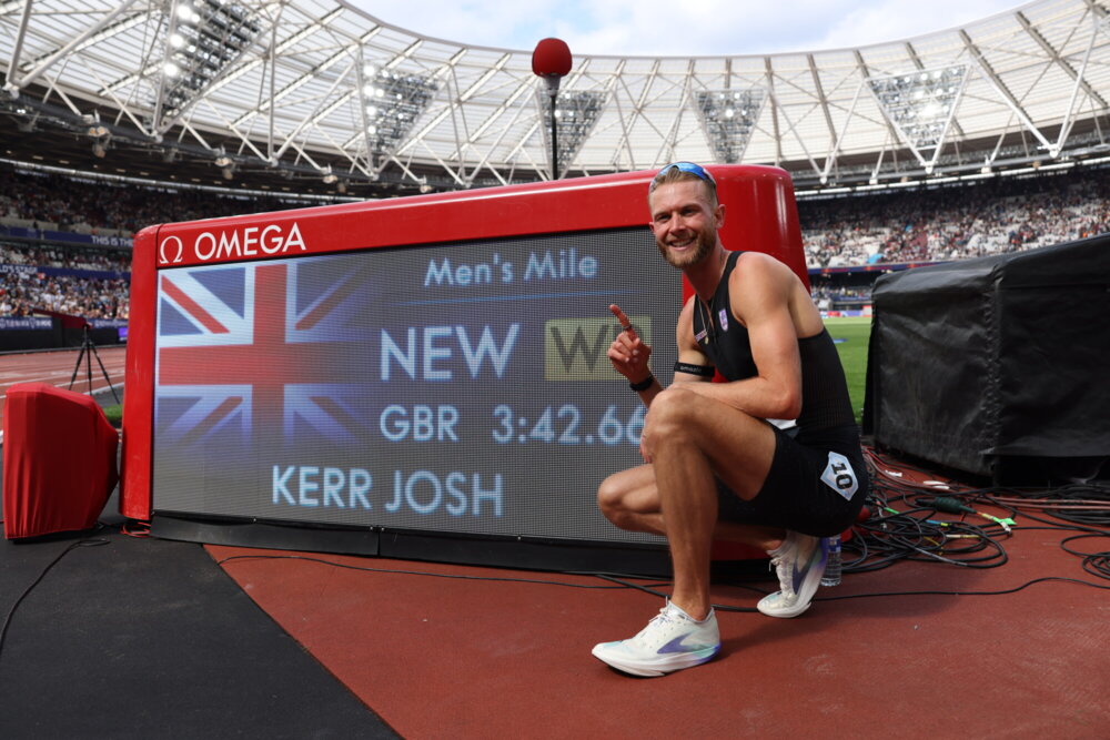 Josh Kerr pokořil v Londýně světový rekord na míli