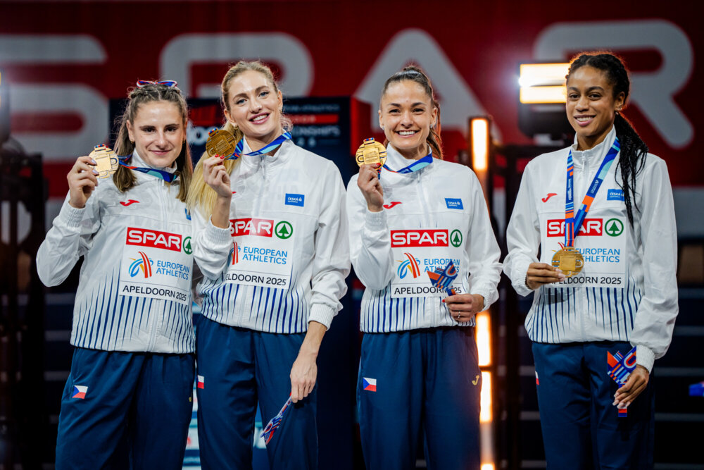 Okamžik roku #1: Štafetový bronz našich čtvrtkařek