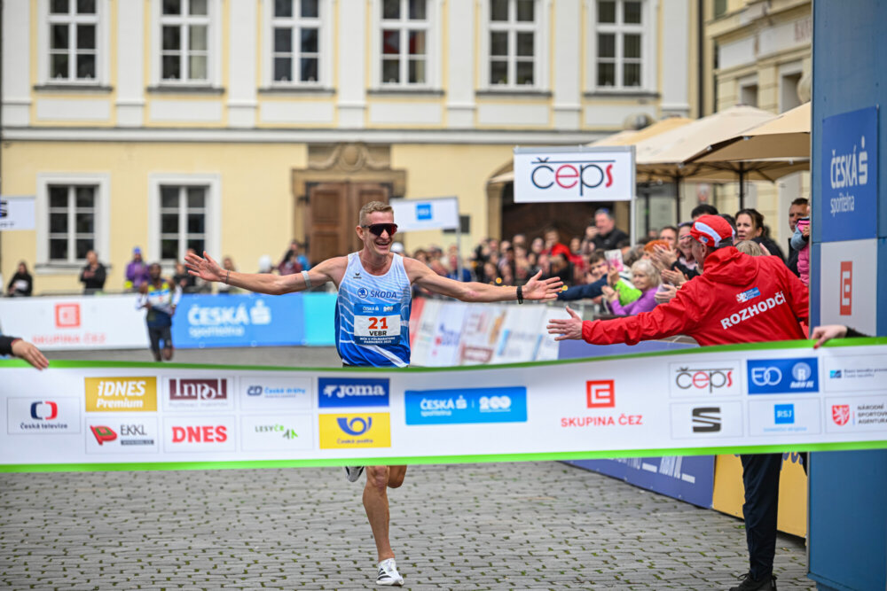 Půlmaratonskému šampionátu dominovali Vebr a Stýblová