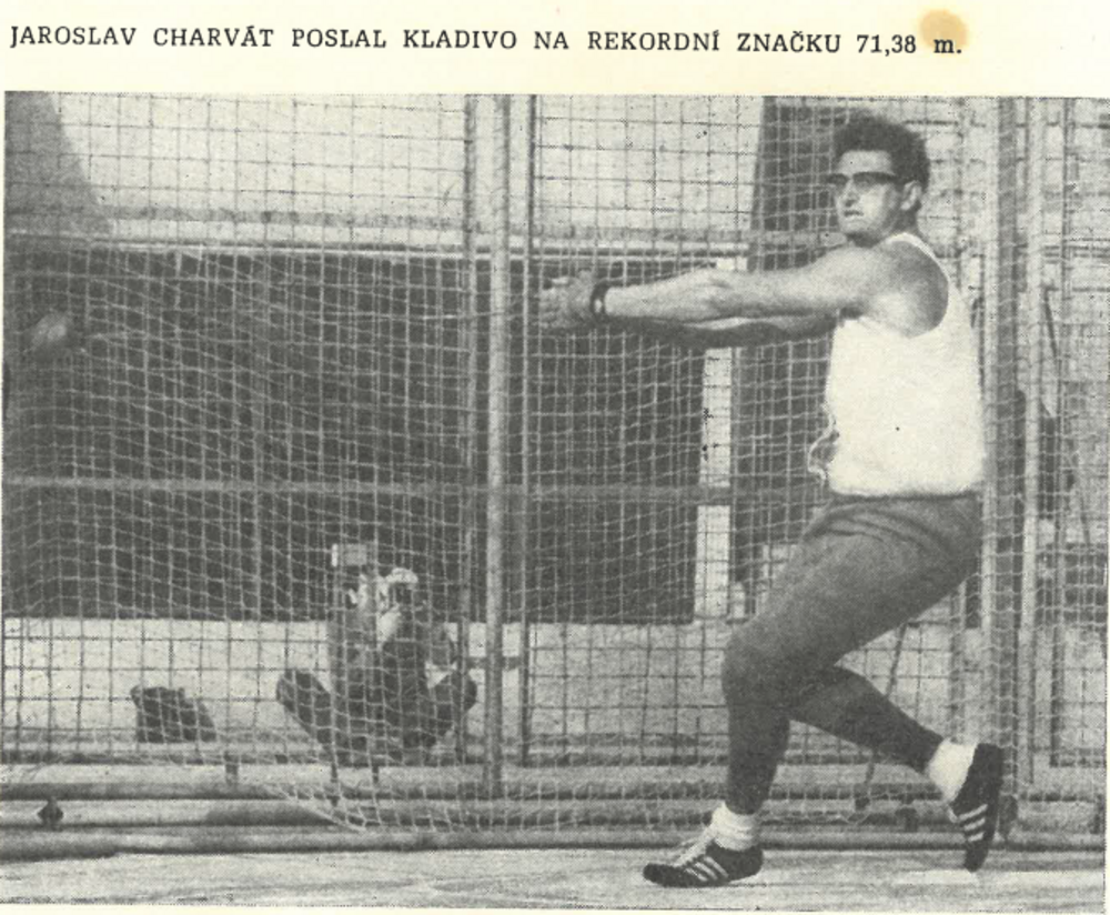 Zemřel Jaroslav Charvát