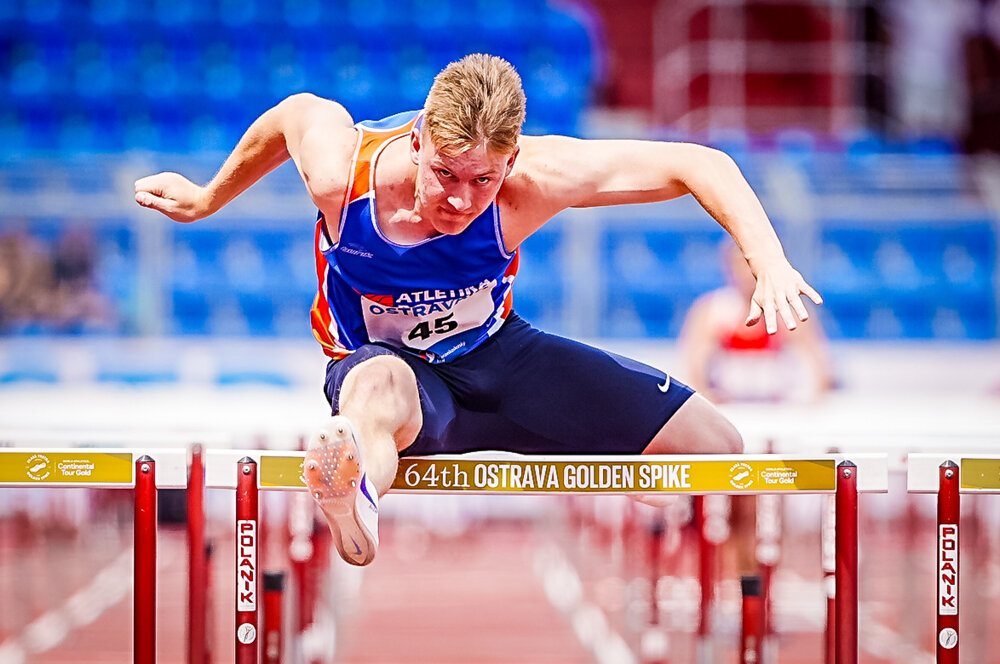 V předprogramu Tretry Zach opět překonal juniorský rekord