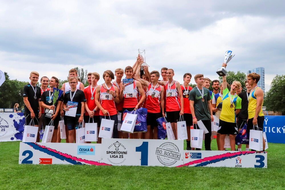 Tři poháry rozhlasu putují z Olomouce do Prahy, jeden zůstává