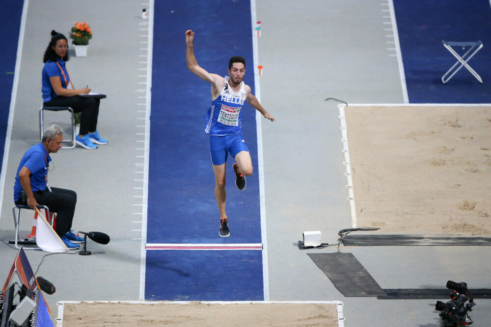 Vondrová a Tentoglou na Czech Indoor Gala