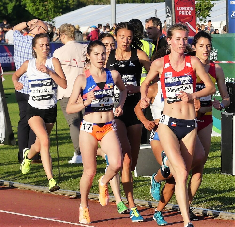 Víkendová atletika ve světě
