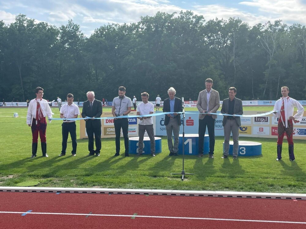 Stadion v Hodoníně slavnostně otevřen