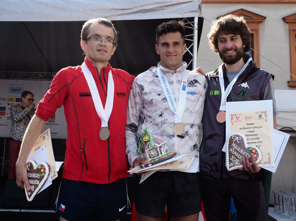 Půlmaratonské tituly pro Homoláče a Kamínkovou