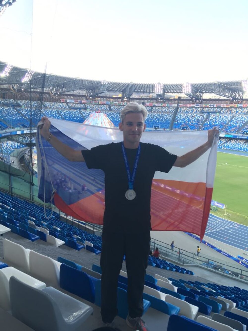 Friš stříbrný v Neapoli