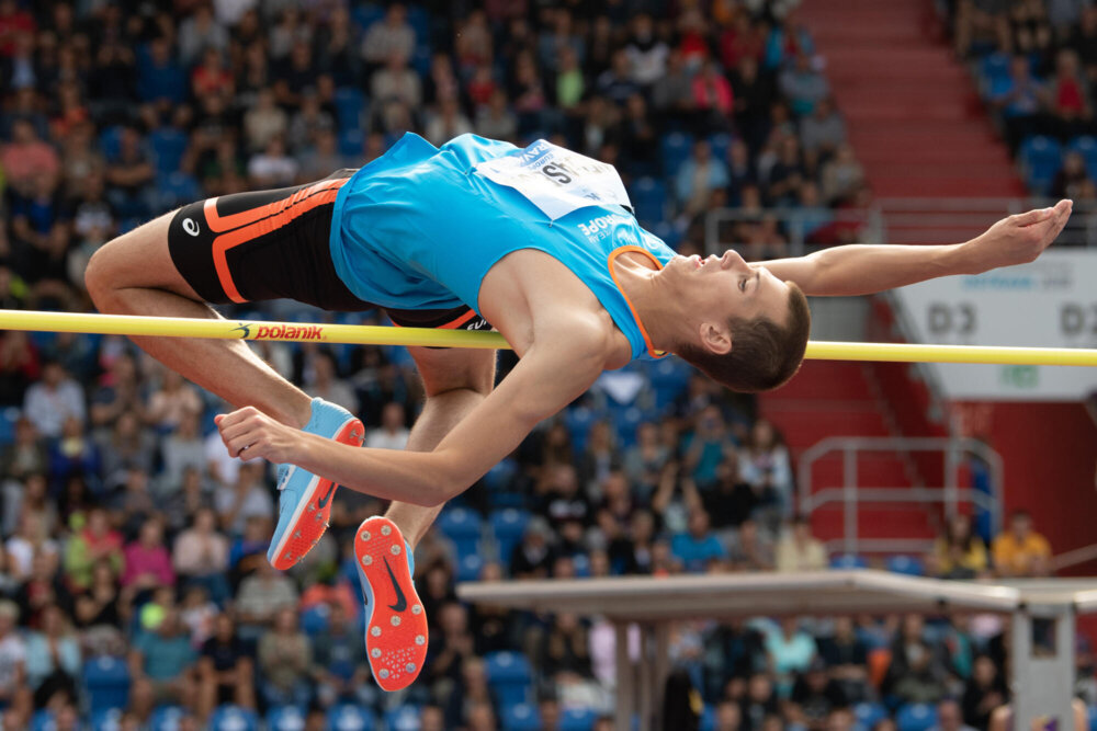 Elitní startovní pole na HJ Grand Prix