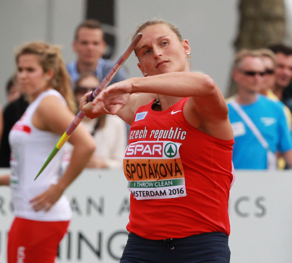 Špotáková do finále, Helcelet průběžně čtvrtý