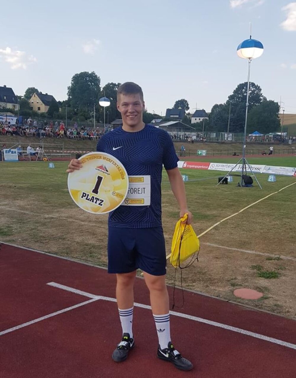 Víkendová atletika doma i v zahraničí