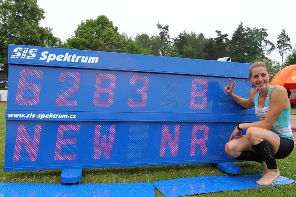 Opory TNT Expressu jsou připraveny