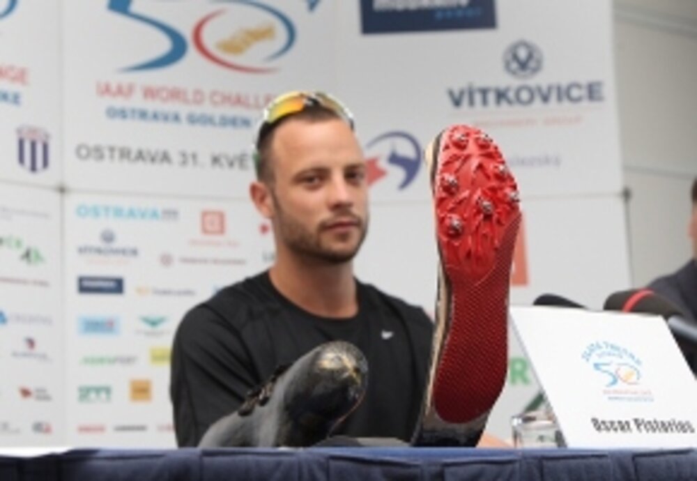 VIDEO: Pistorius porazil koně ve sprintu