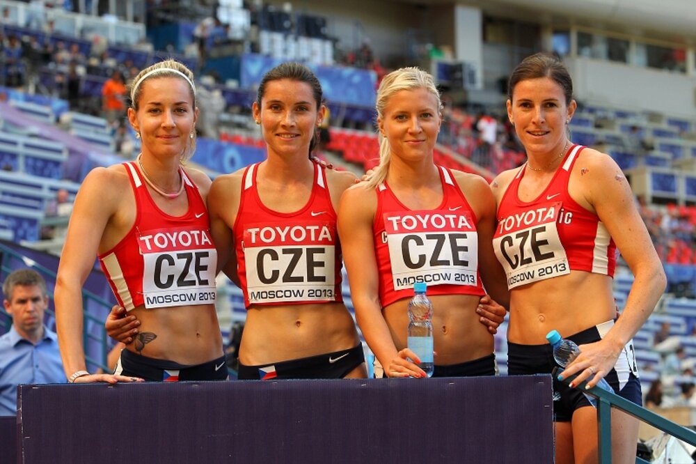 Štafeta čtvrtkařek i Škrobáková ze hry