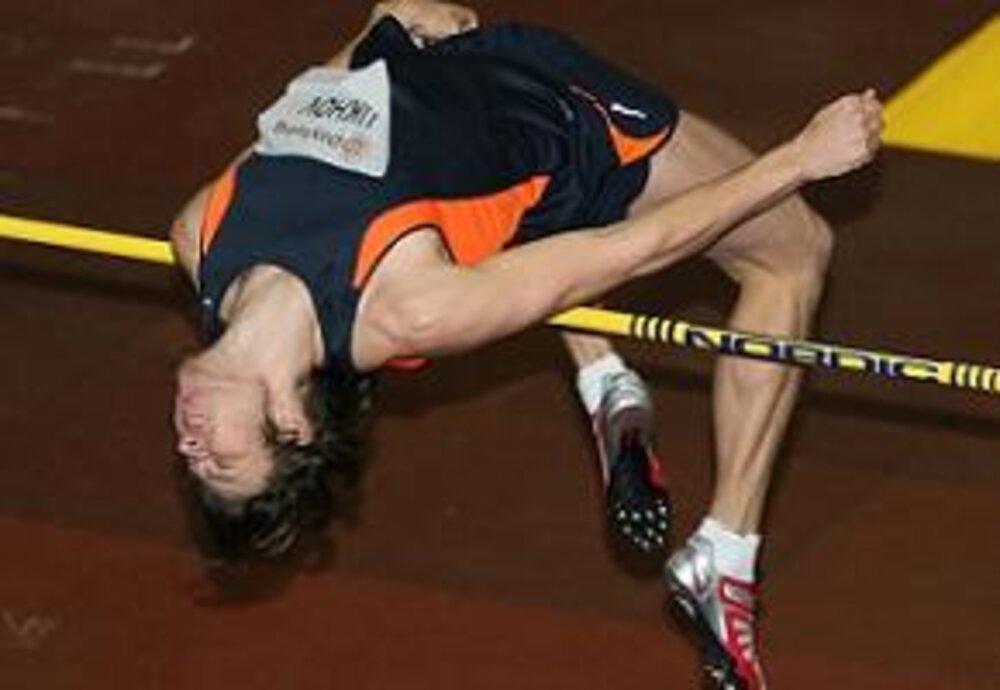 Uchov se připomněl, překonal 238 cm