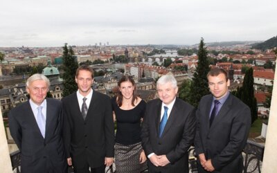 Přijetí medailistů z Moskvy u premiéra