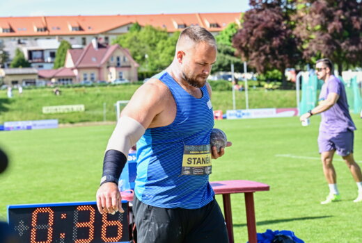 Staněk zahájil v Domažlicích dvacetimetrovým zápisem
