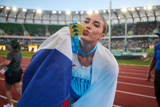 Zlatá Nicole a její strmá i trnitá cesta na vrchol