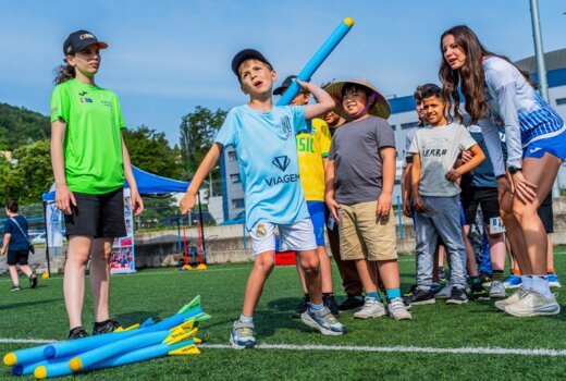 Úterní dopoledne v Ústí nad Labem patřilo dětem. Sportovní aktivity  přilákaly sedm stovek nadšených školáků