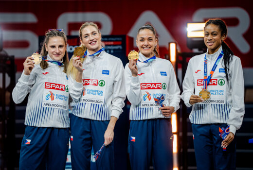 Okamžik roku #1: Štafetový bronz našich čtvrtkařek