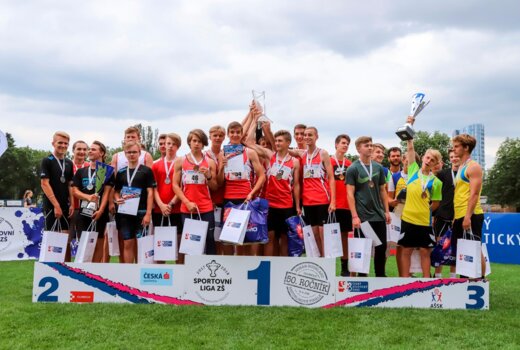 Tři poháry rozhlasu putují z Olomouce do Prahy, jeden zůstává