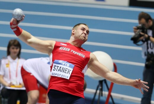 Staňkova světová vizitka na úvod – 20.70!