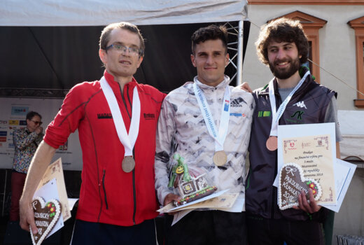Půlmaratonské tituly pro Homoláče a Kamínkovou