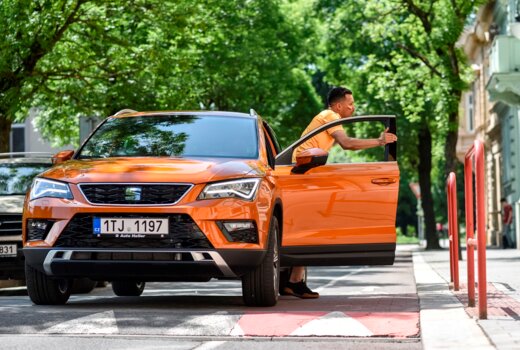 99 dní: Video s Benem jako „taxikářem“
