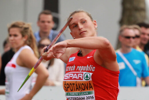 Špotáková do finále, Helcelet průběžně čtvrtý