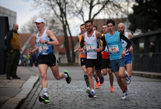 Půlmaratonské tituly pro Hrochovou a Homoláče