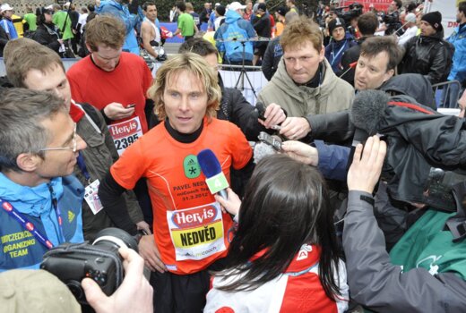 Exfotbalista Nedvěd: nad maratonem váhám