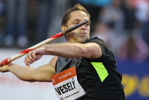 Veselý znovu pobil svět, Bolt nenadchl