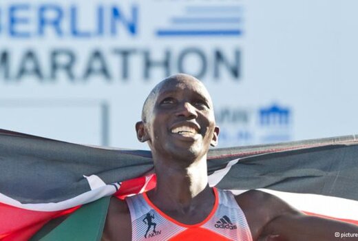 Novým rekordmanem v maratonu je Keňan Kipsang