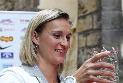 Královna Bára korunována