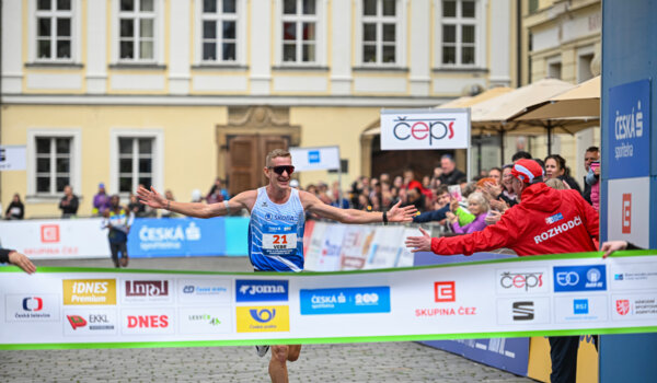 Půlmaratonskému šampionátu dominovali Vebr a Stýblová
