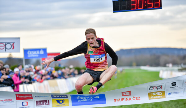 Kovář a Hrochová hlavními hvězdami MČR v krosu